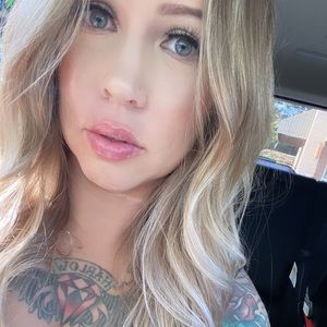 Meet your Posher, Brittney